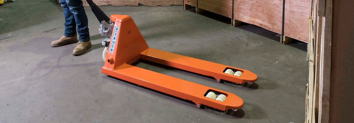 Pallet Trucks in different sizes