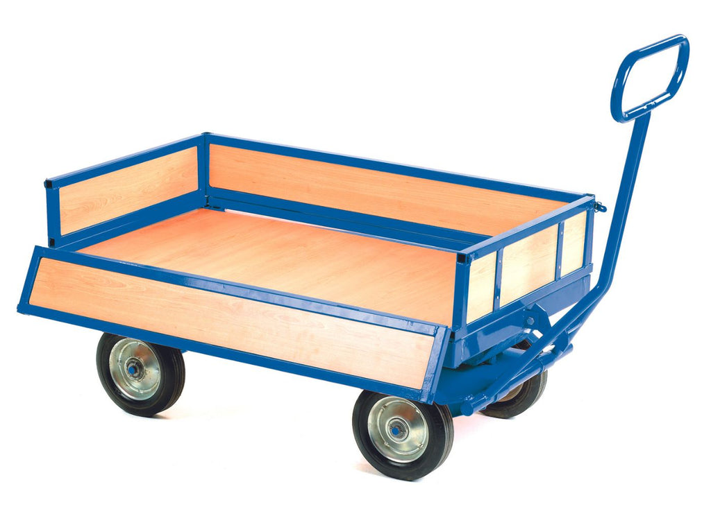 turntable truck with wood panel sides