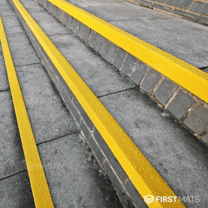 55mm x 55mm Anti-Slip Outdoor Stair Nosing