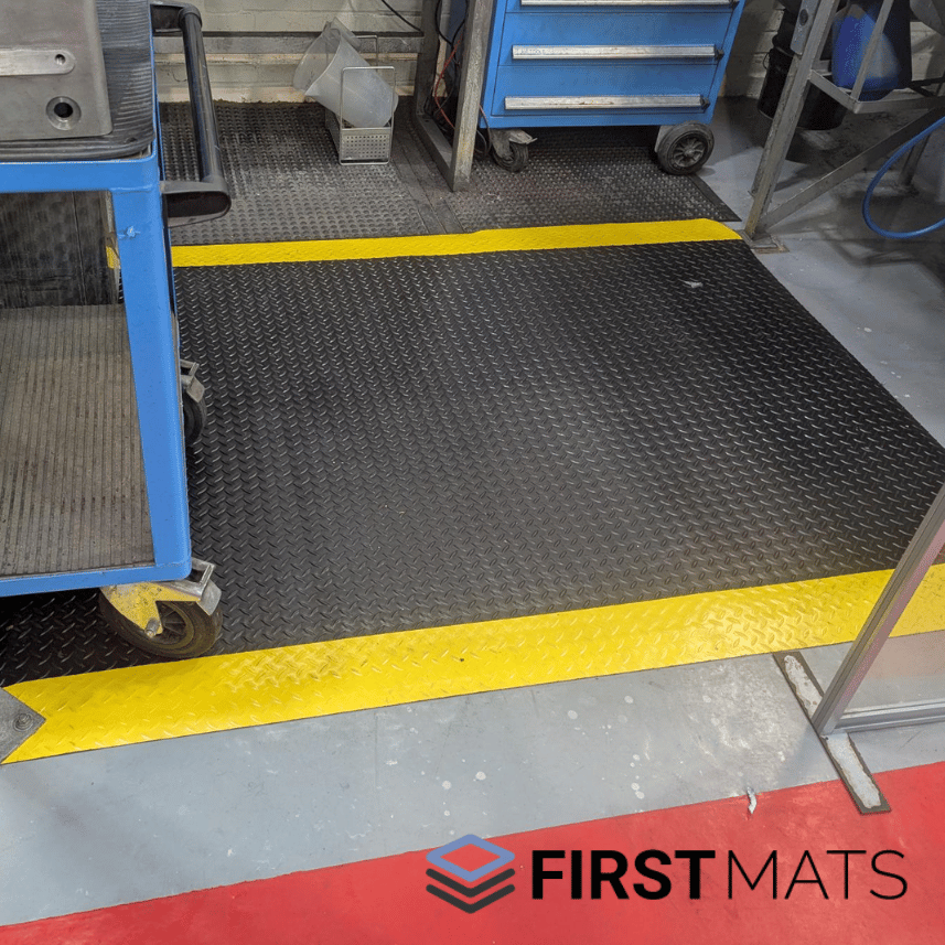 Diamond Foam Heavy-Duty Vinyl-Top Fatigue Matting