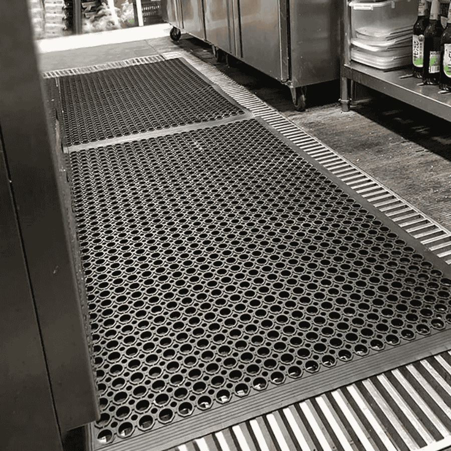 Key Advantages of Bar Floor Mats