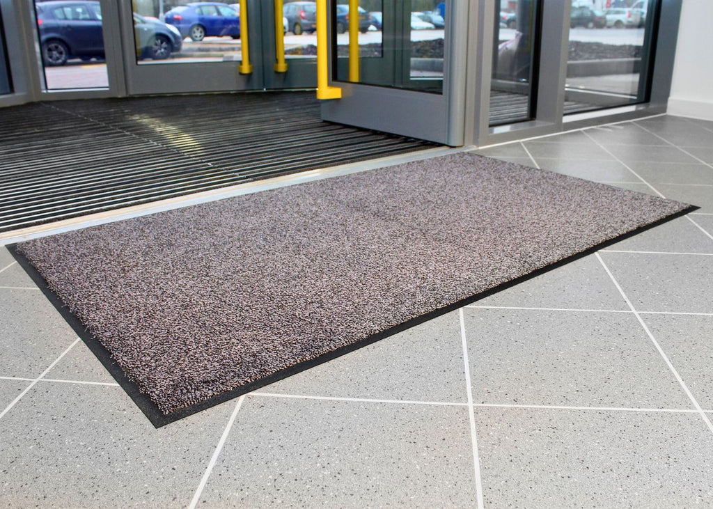 Pro-Wash 9mm Machine Washable Door Mat - Grey In Situ