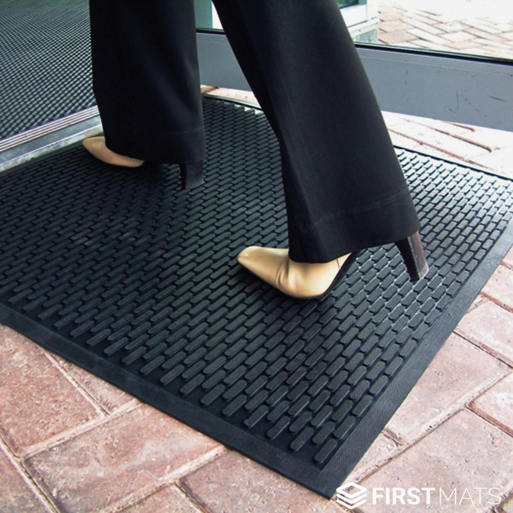Low-Profile Outdoor Rubber Door Mat