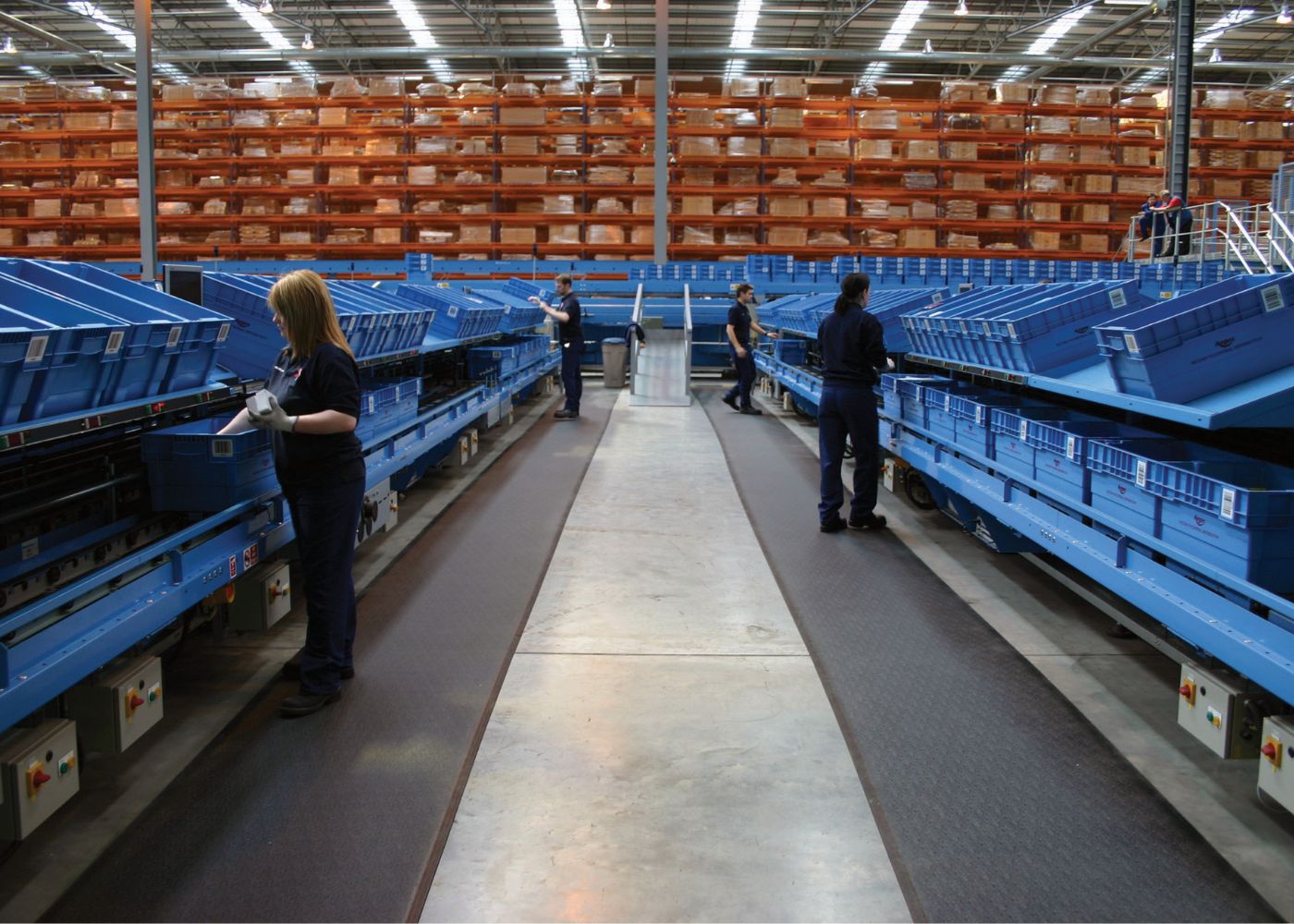 UltraTough High Wear-Resistant Assembly Line Matting - In Use on Picking Line