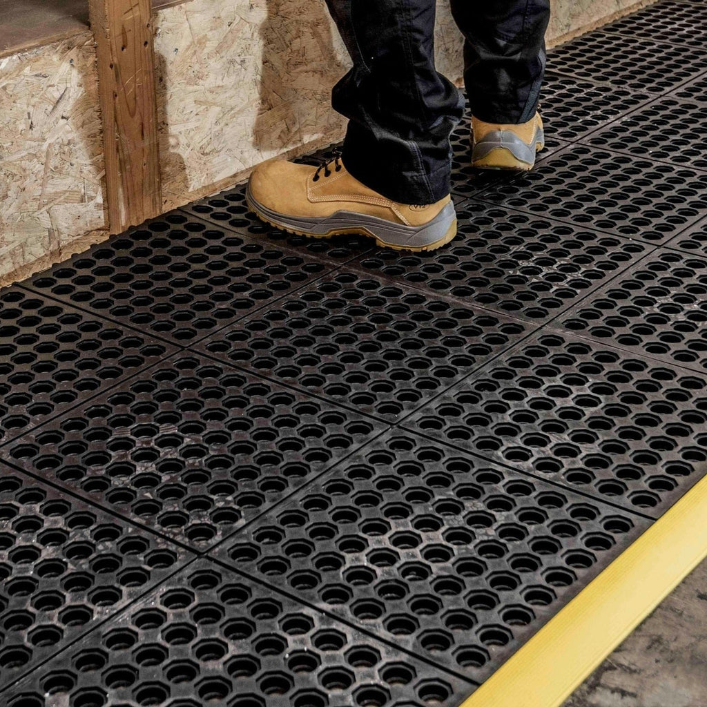 Machine Shop Mats Solid-Top Interlocking Anti-Fatigue Mat Tiles | First Mats UK
