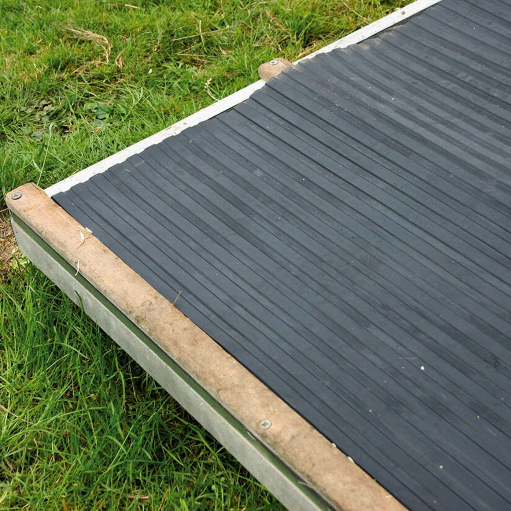Rubber matting on a horse box ramp