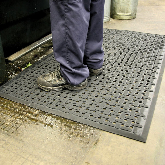 Oil Resistant Drainage Mat
