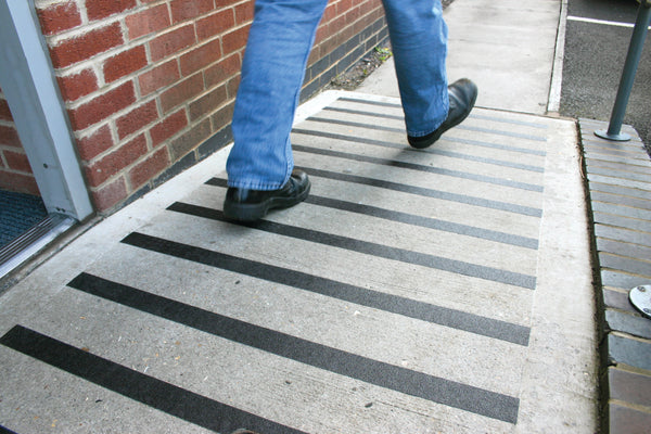 Safe-Step Anti-Slip Tape Strips (146989907980)