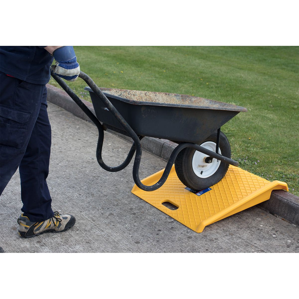 Lightweight Portable Kerb Ramp act close up (4634658340899)
