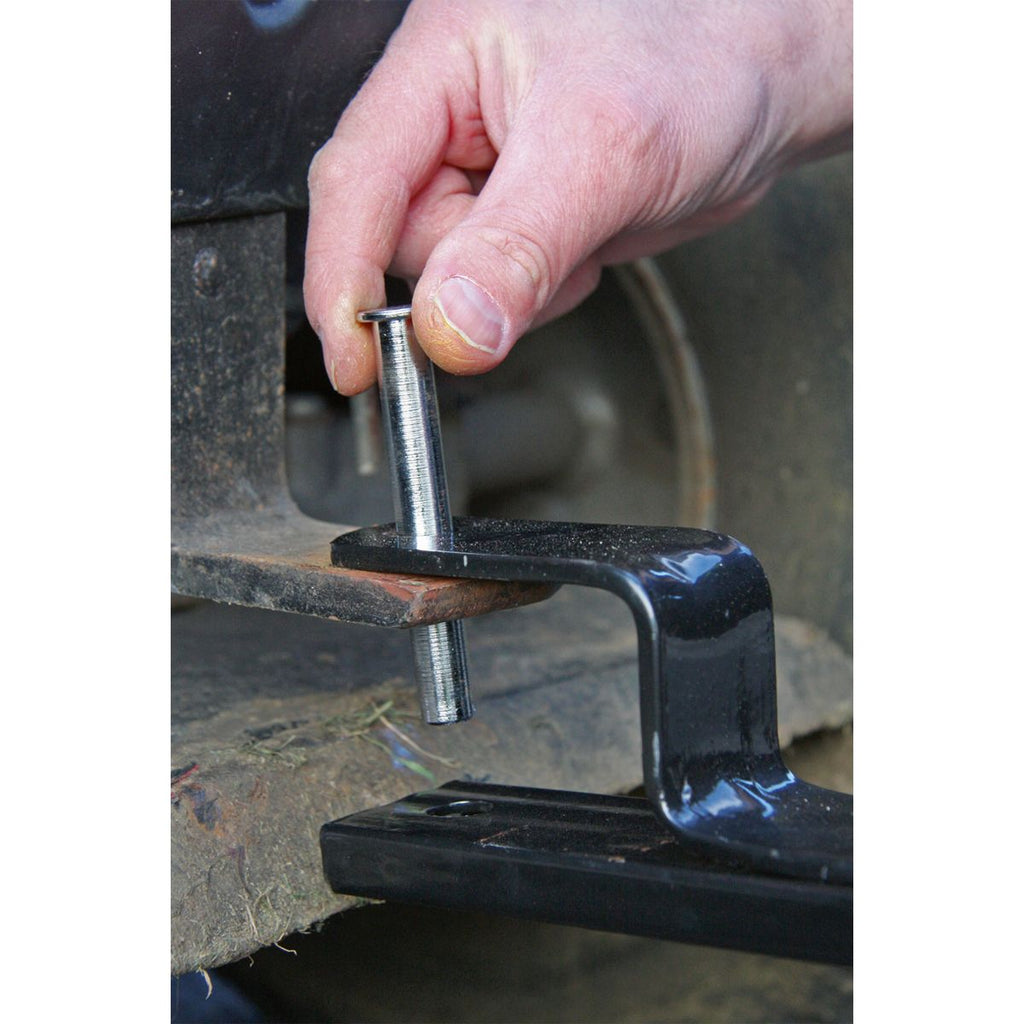 80kg Tow Along Broadcast Grit Spreader tow hitch (4615545520163)
