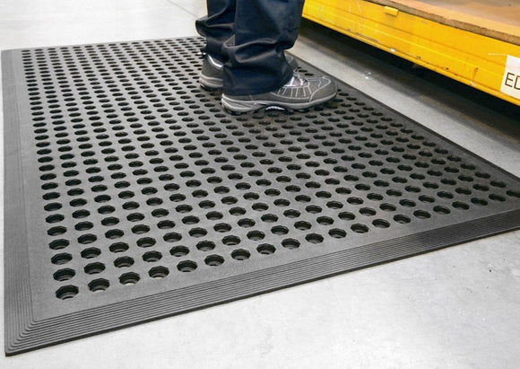 SturdySafe Heavy-Duty Rubber Swarf Mats | First Mats UK